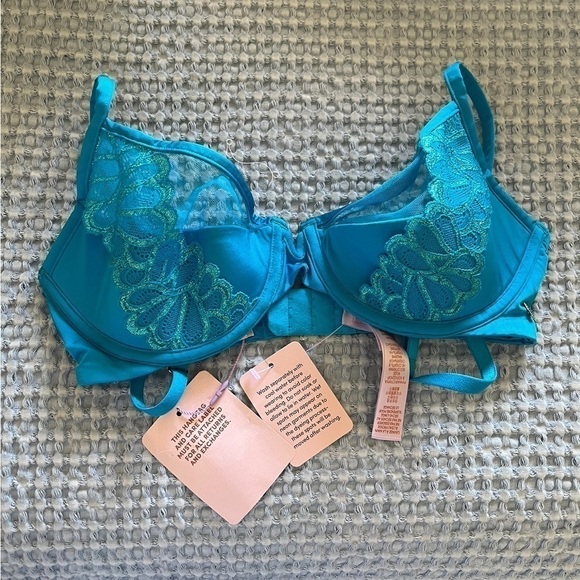 NWT Savage x Fenty blue lace detailed bra - Picture 1 of 6